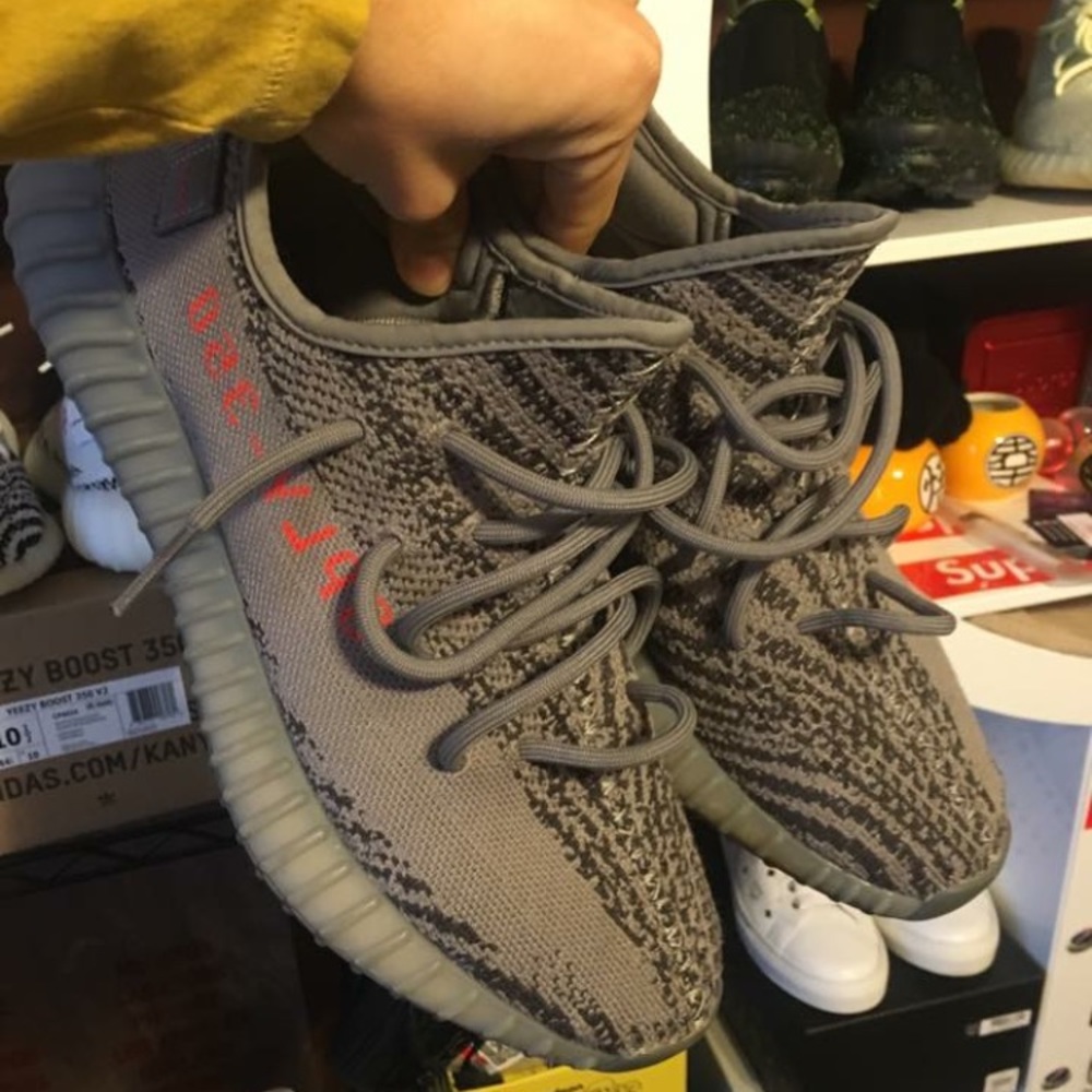 Yeezy beluga 2.0 size 10